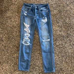 Size 2 Tomgirl American Eagle Jeans